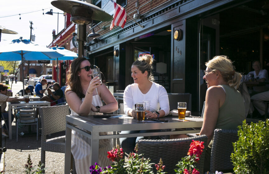 Outside dining at Carolina Brewery on West Franklin Street