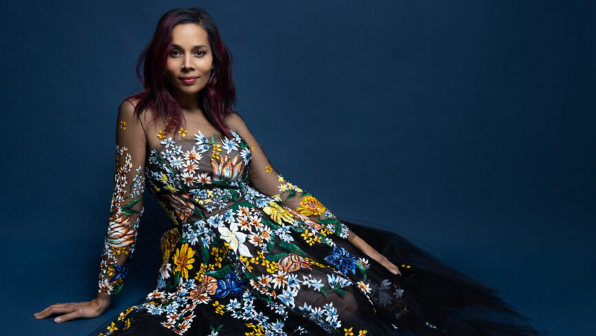 Rhiannon-Giddens-Promo-5-by-Ebru-Yildiz_Hero2